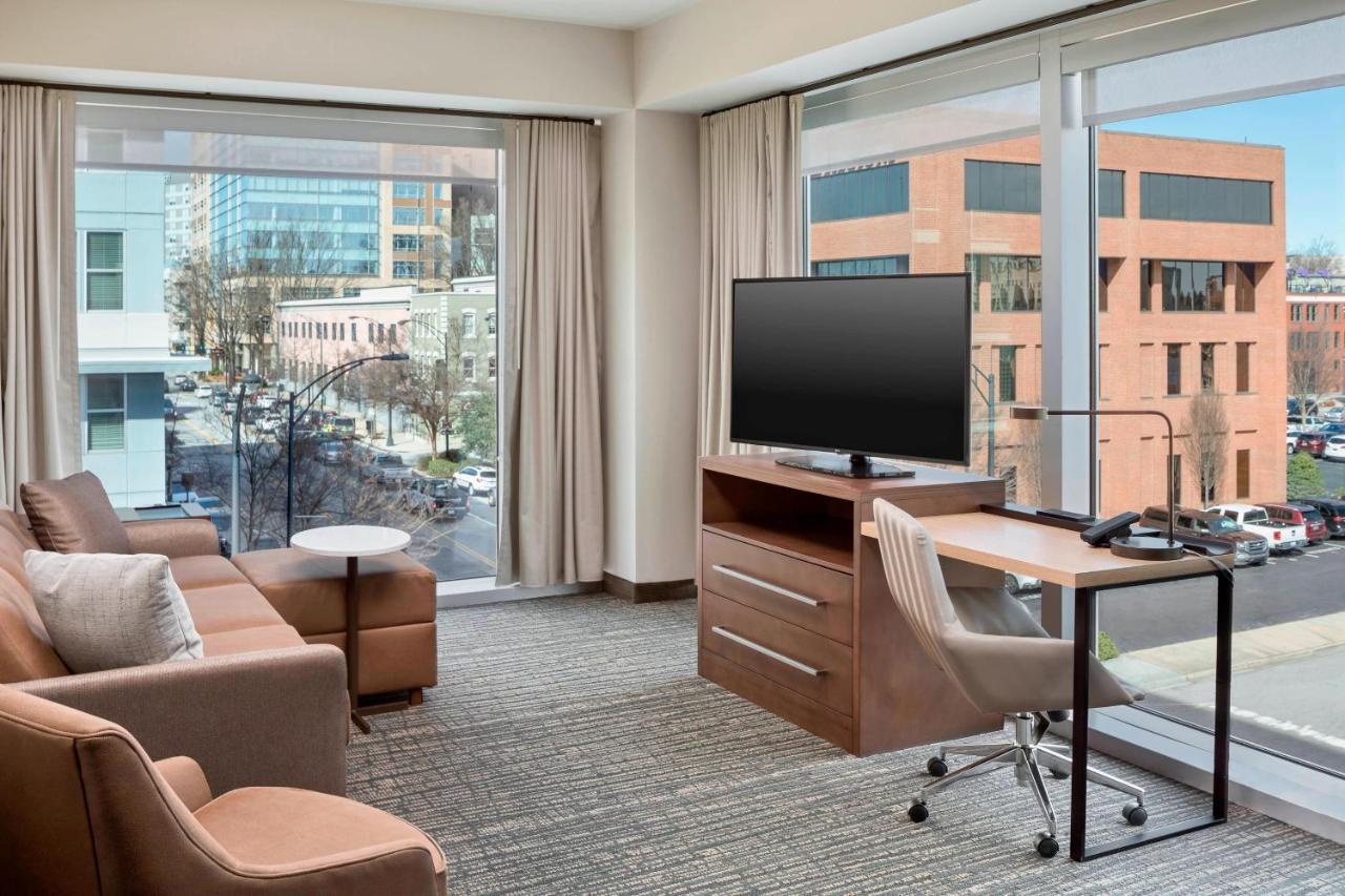 By Marriott Downtown 3* Greenville